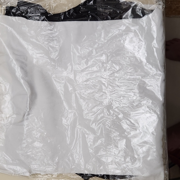 NWT SHAPING TANK TOPS BRAND NEW - Picture 4 of 6